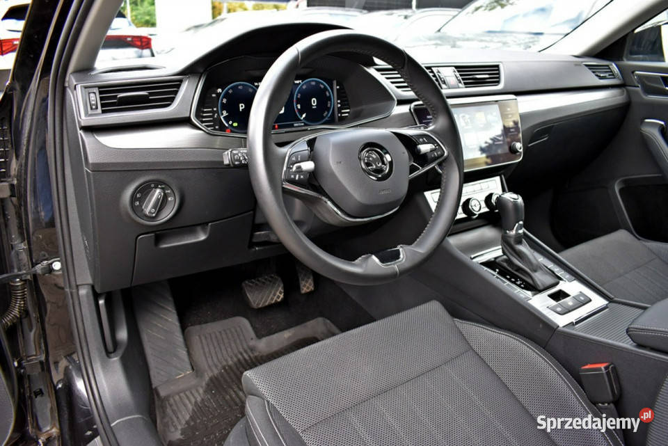 koda Superb Bezwypadkowy Salon Polska Serwis ASO nieuszkodzony Łódź