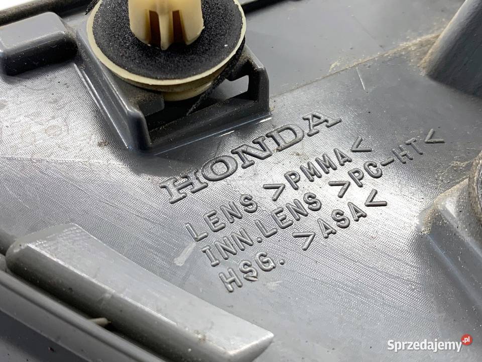 LAMPA TYŁ PRAWA WEWNĘTRZNA HONDA CIVIC IX
