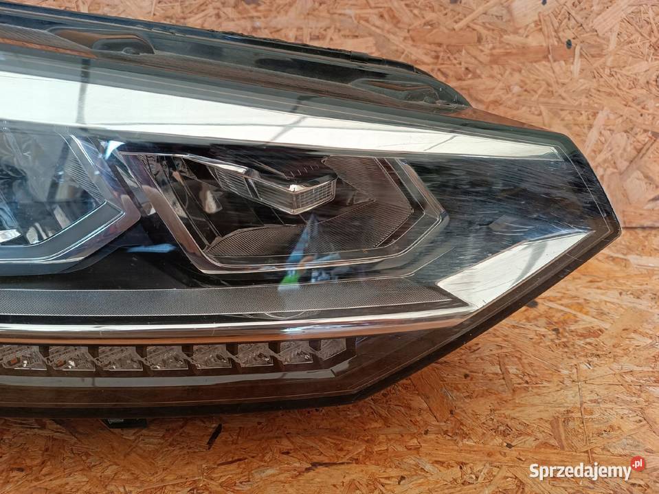 LAMPA PRAWY PRZÓD EU REFLEKTOR 5TB941036B Lampy przednie Nowy Tomyśl