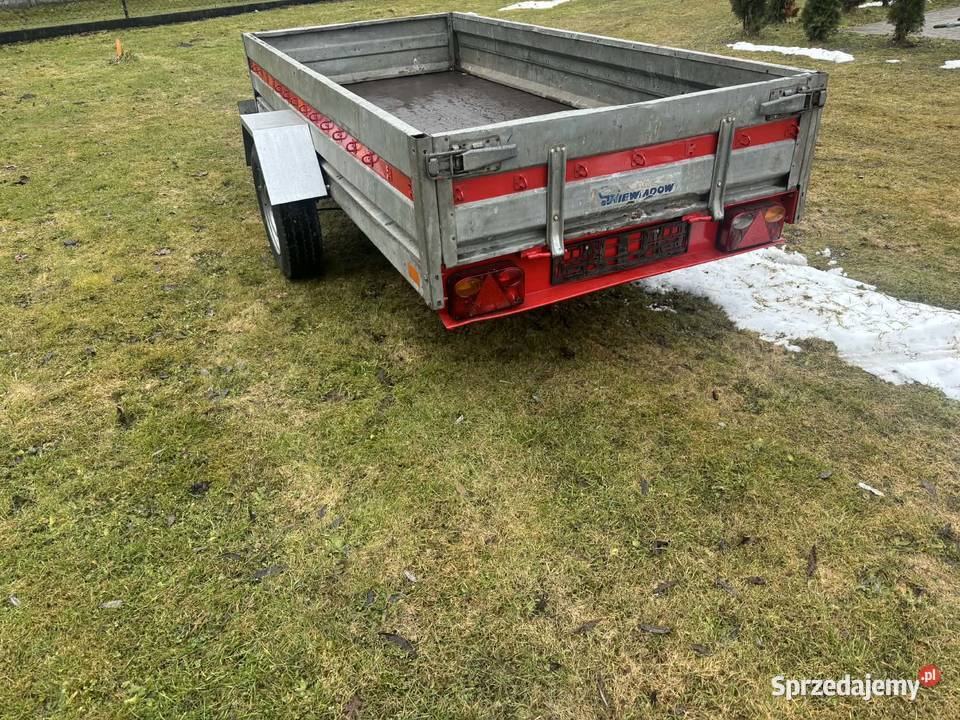 przyczepka samochodowa Niewiadów z chamulcem sprzedam