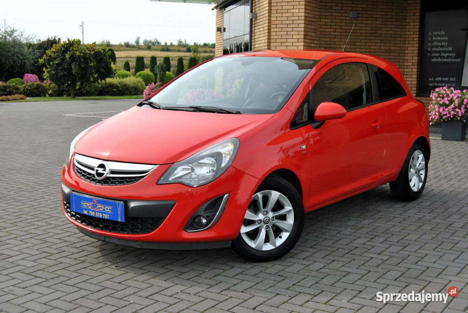Opel Corsa 12 benzyna Zarejestrowany 2 SZTUKI klimatyzacja