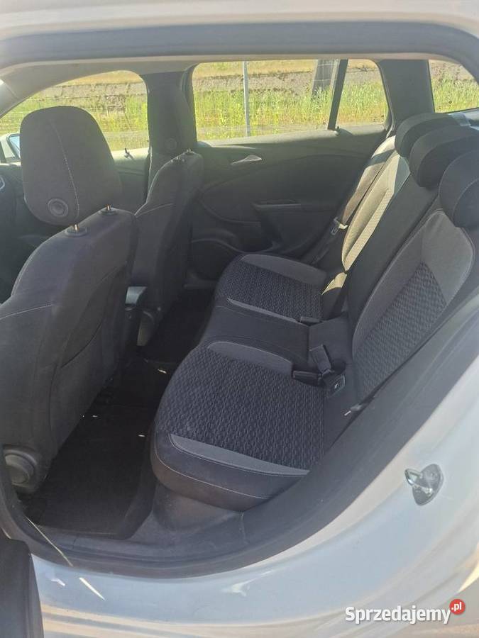 Opel Astra K Konin