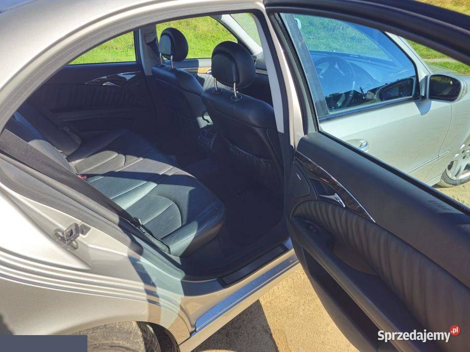 MercedesBenz E320 T CDI Avantgarde 204 2005r Nowodworce