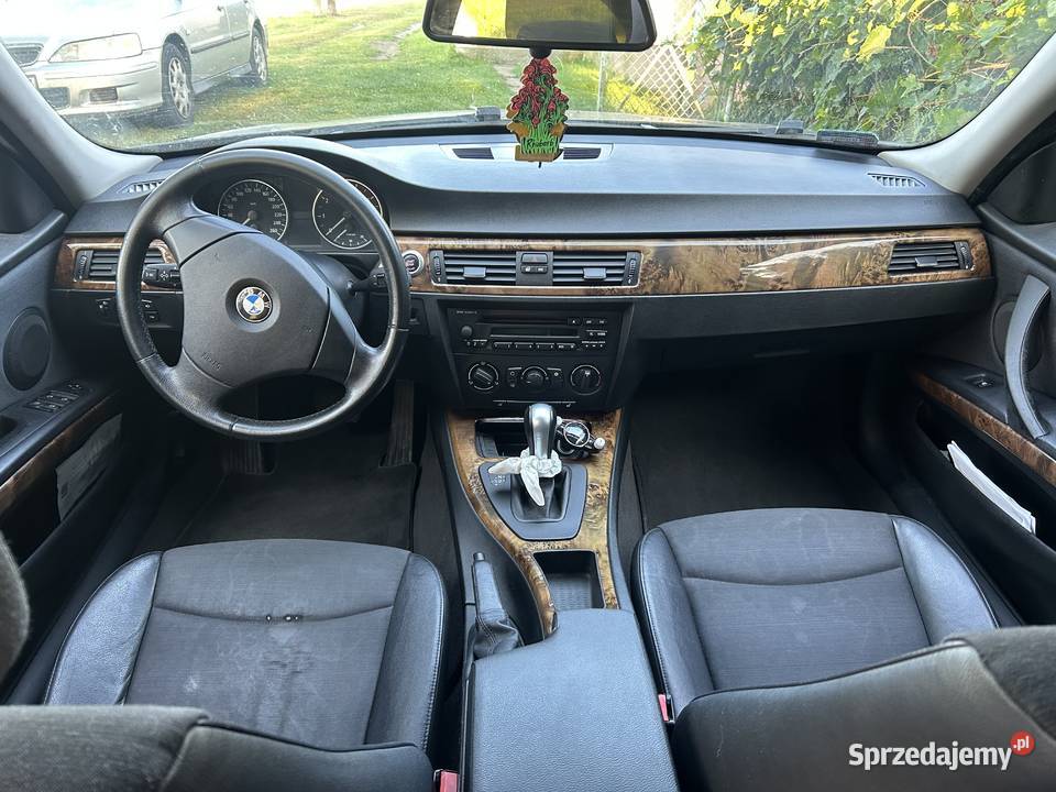 BMW e90 320i uszkodzona