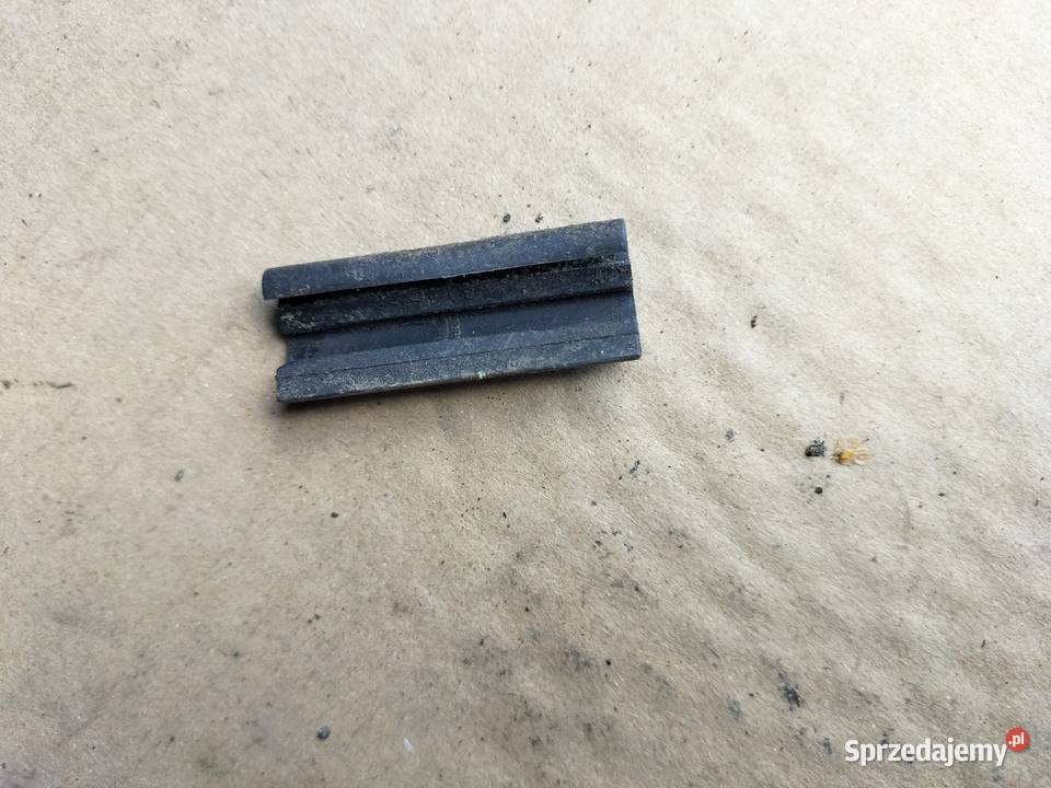 AUDI 80 B3 80B3 USZCZELKA SZYBY TYLNEJ ŁĄCZNIK Kamień-Kolonia sprzedam