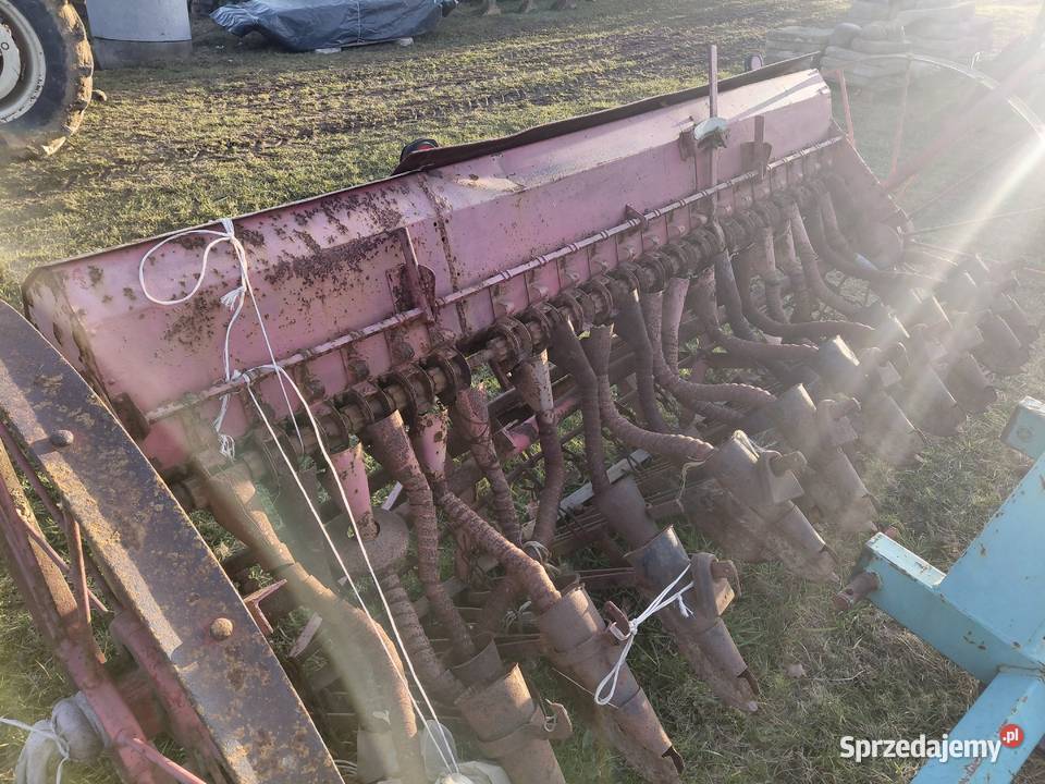Siewnik do zboża Uszew
