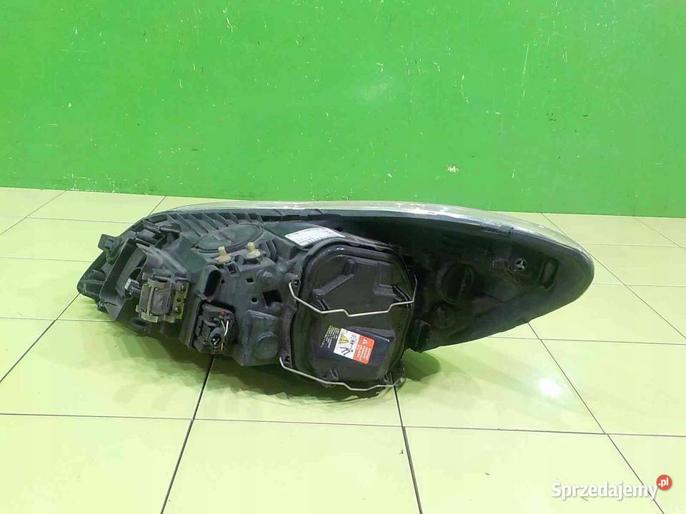 VOLVO C30 LIFT 16 D 10r XENON lampa prawa przod mazowieckie sprzedam