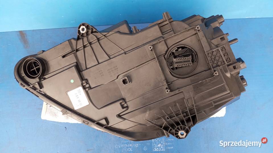 95B941010AP LAMPA PRAWY PRZÓD EU PORSCHE MACAN Nowy Tomyśl