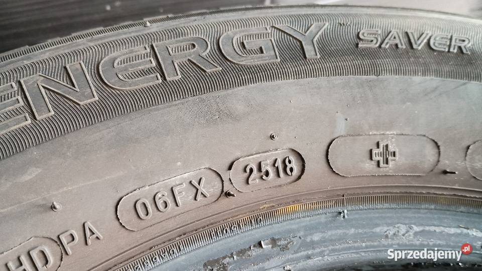 Opony MICHELIN 20565R15 4 Samochodowe Opony Drzewica