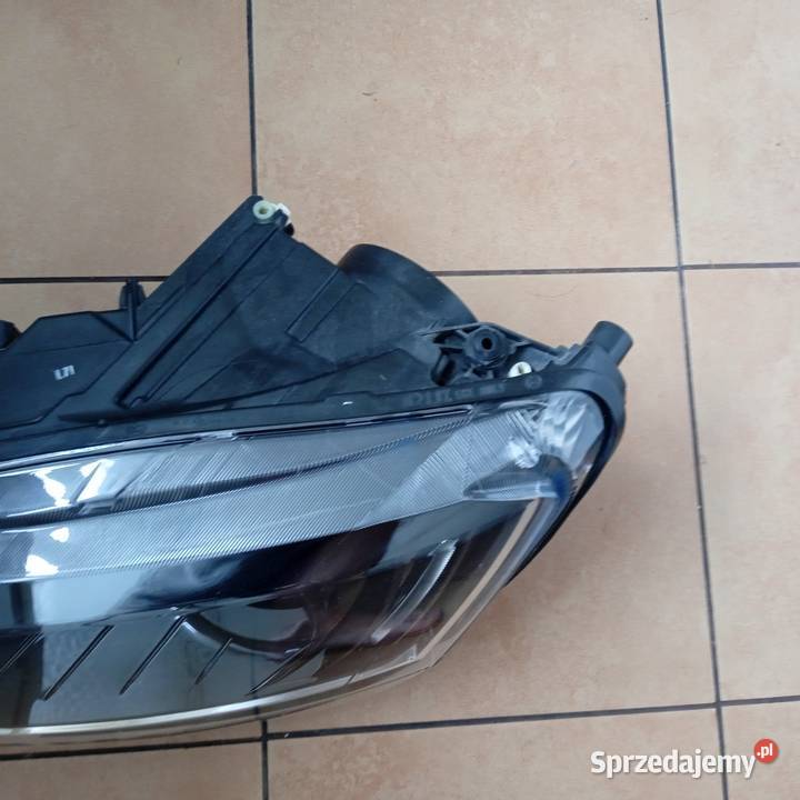 Skoda superb 3RSBIXENON SKRETNY ORGINAL osobowe Kamieniec Wrocławski