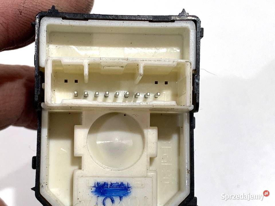 PRZEŁĄCZNIK REGULACJI LUSTEREK TOYOTA CHR