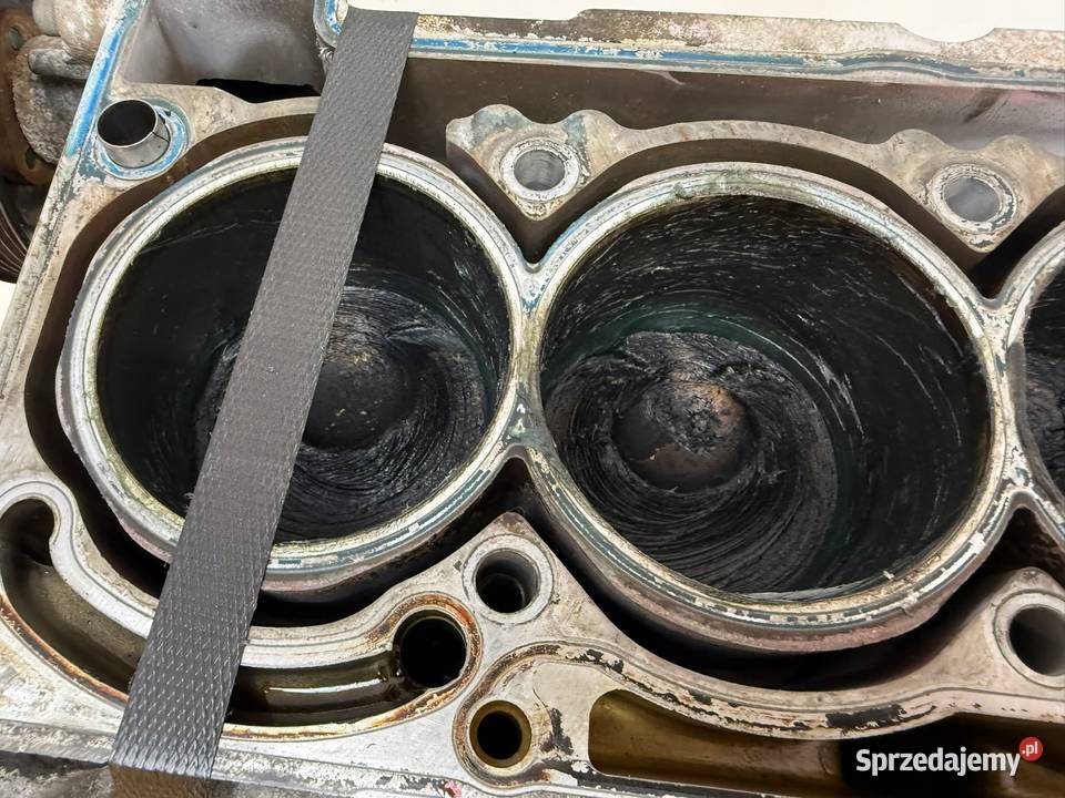 DÓŁ SILNIKA BLF VW Touran Golf V Eos Jetta III Chełm