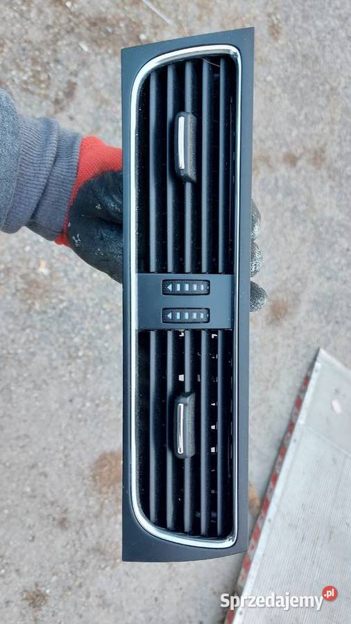 8T1820951B Kratka nawiewu Audi A4 B8 kujawsko-pomorskie Sępólno Krajeńskie
