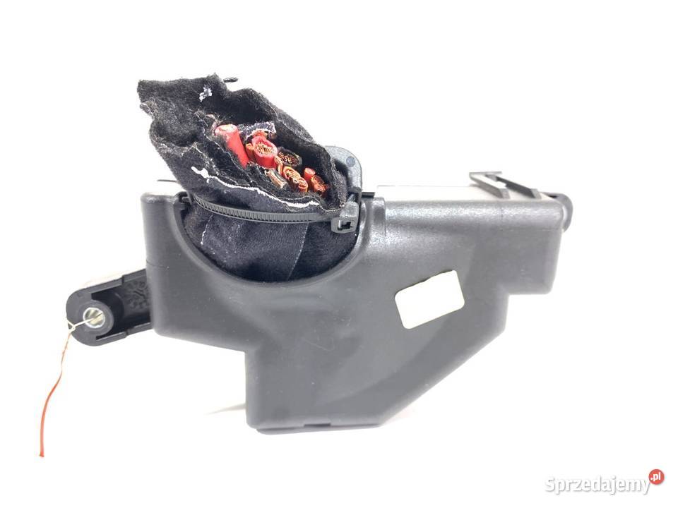 SKRZYNKA BEZPIECZNIKÓW VW GOLF VI Hatchback 0814 podkarpackie