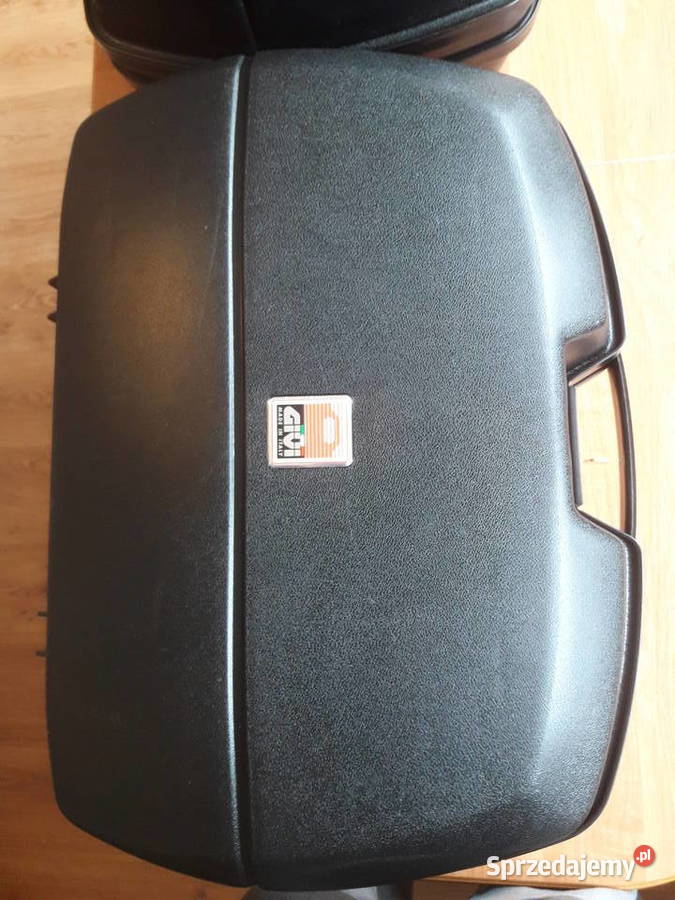 ładne kufry boczne GIVI E36 36L Monokey z Akcesoria Kamocin