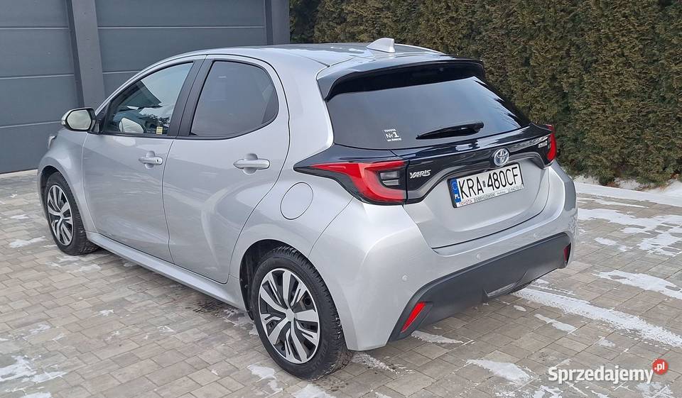 Toyota Yaris Hybrid 15 Comfort centralny zamek małopolskie Kraków