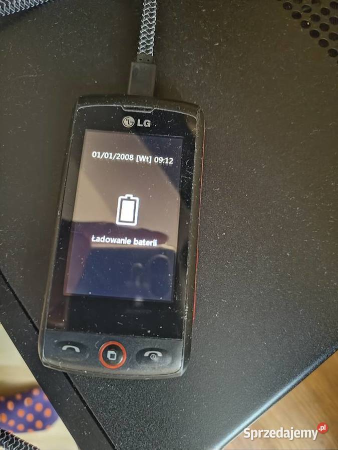 Zestaw 4 telefonów plus dodatki Pozostałe Łódź sprzedam