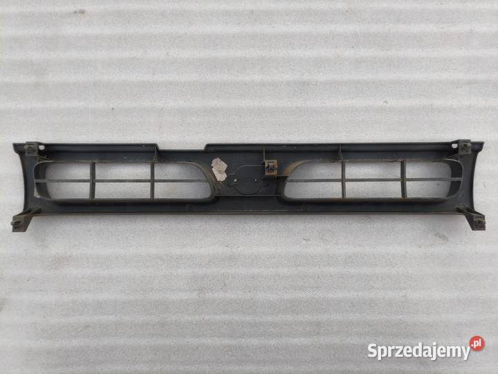 Atrapa Grill Kratka Nissan Terrano II osobowe mazowieckie Wyszków