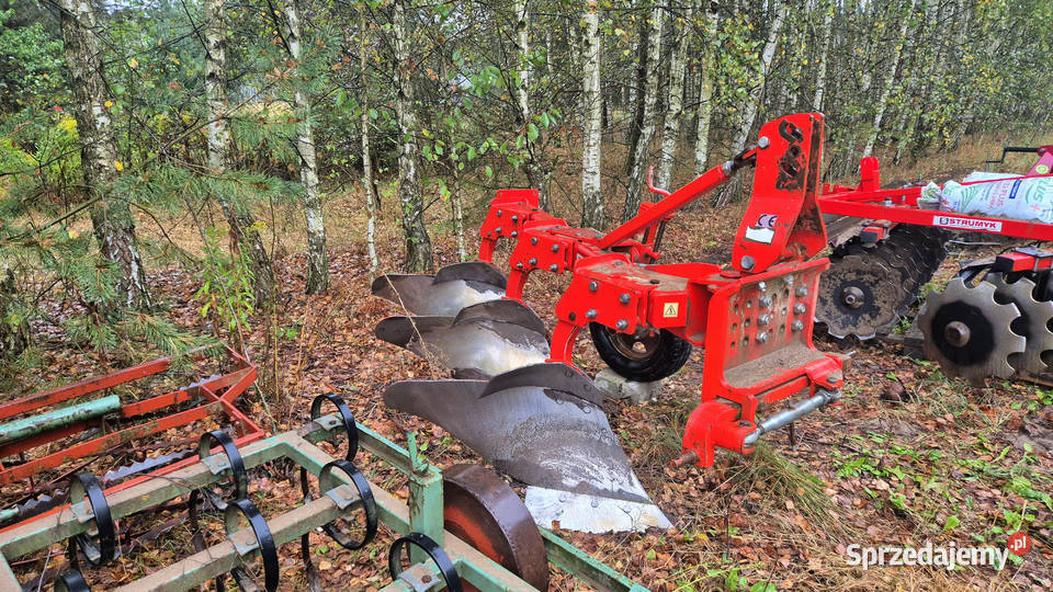 Pługi zagonowe Staltech jednobelkowe Maszyny rolnicze lubelskie Izbica-Wieś