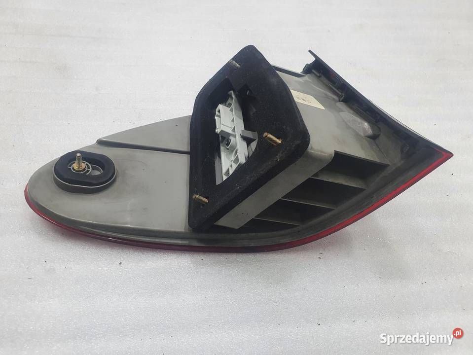 LAMPA PRAWY TYŁ MERCEDES W202