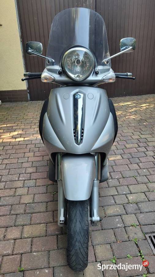 PIAGGIO BEVERLY 500i italmotopila garażowany Piła