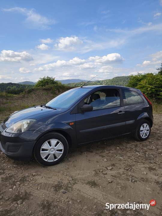 Ford Fiesta 13 serwisowany prywatnie zadbany elektryczne szyby Skawina