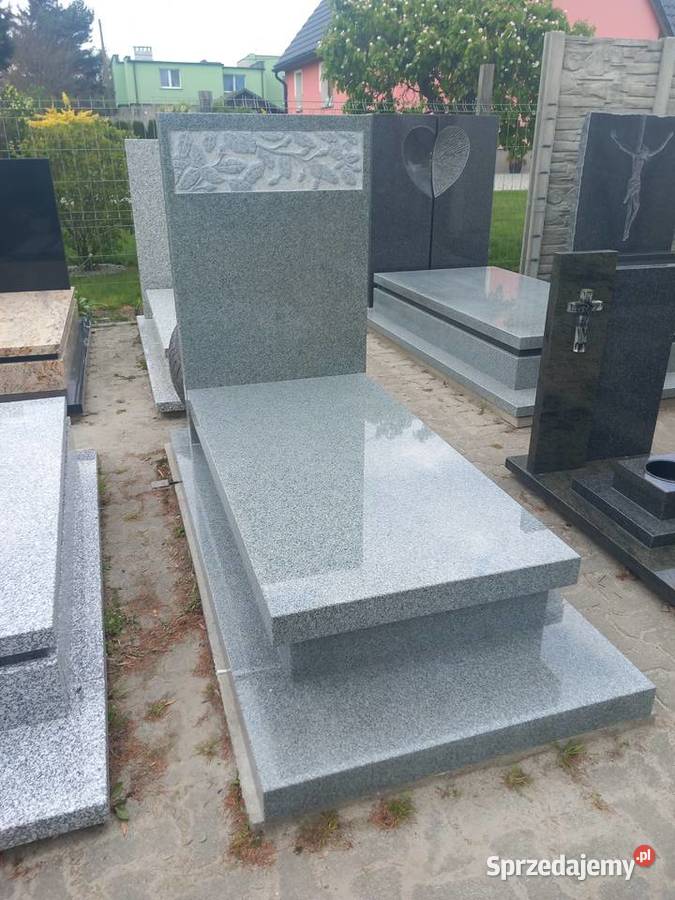 Nagrobek ziemny Kuru Grey rzeźba 8 Strzegom