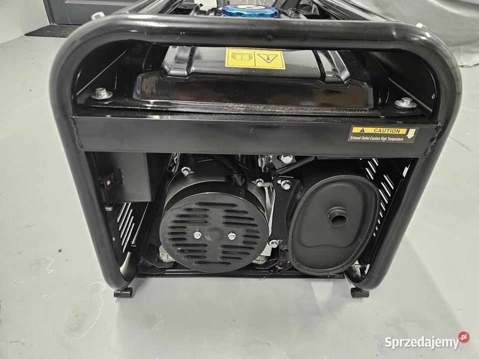 Nowy agregat prądotwórczy 380V220V