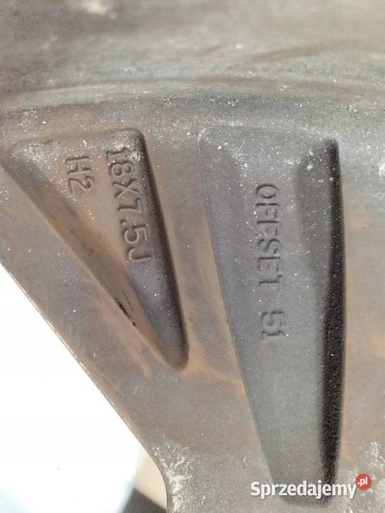 FELGA ALUMINIOWA R18 5X1143 ET51 OC 67MM