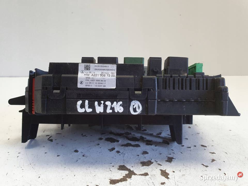 Mercedes C216 W216 CL63 SKRZYNKA BEZPIECZNIKÓW sprzedam