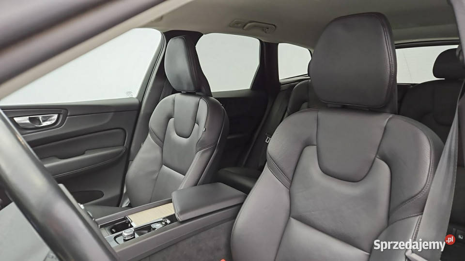 Volvo XC 60 B5 D AWD Plus Bright Z Polskiego Warszawa sprzedam
