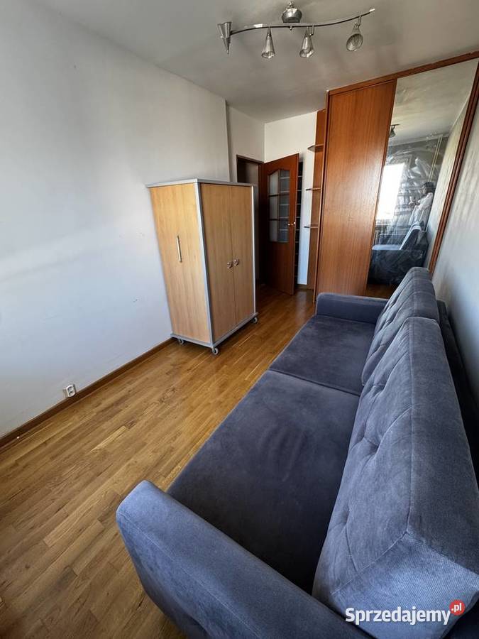 Gocław593 m 3 pokoje Umińskiego widok na blok Warszawa sprzedam