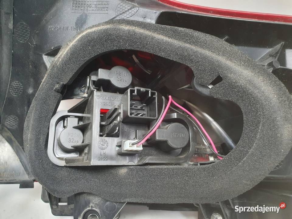 LAMPA LEWA Volvo V40 II 1216r TYLNIA TYLNA lewy Chełm