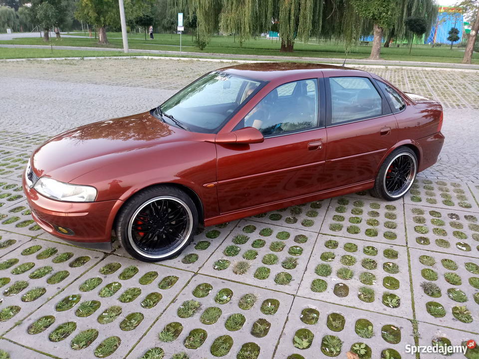 Opel vectra b polift 20 16v bogate wyposażenie świętokrzyskie Sandomierz