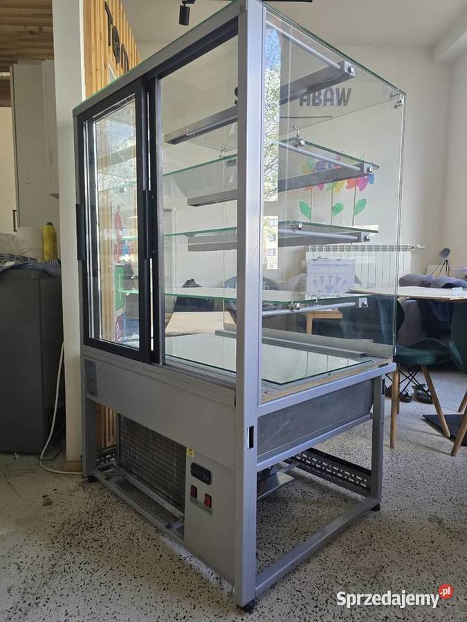 Witryna chłodnicza z agregatem cesji leasingu Warszawa