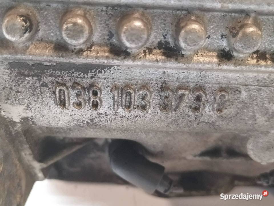 GŁOWICA KOMPLETNA 038103373C 19 TDI VW
