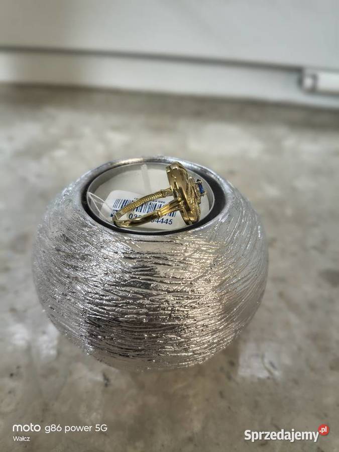 Złoty Nowy pierścionek z cyrkoniami 18pr333 złoto sprzedam