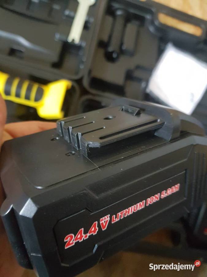 SZLIFIERKA KĄTOWA AKUMULATOROWA 2x AKU 244V 5 Ah Głogowa