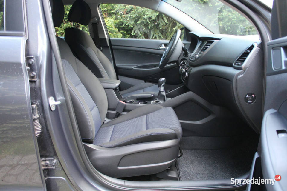 Hyundai Tucson Benzyna GDI Nawigacja Led ESP Samochody osobowe Lubań sprzedam