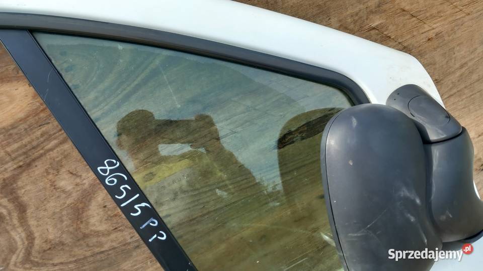 TRAFIC II VIVARO A LIFT LAMPA PRZÓD PRAWA 474 Lampy przednie Zbierkowo