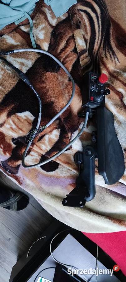 Podłokietnik ze sterownikiem pługa Tyczyn