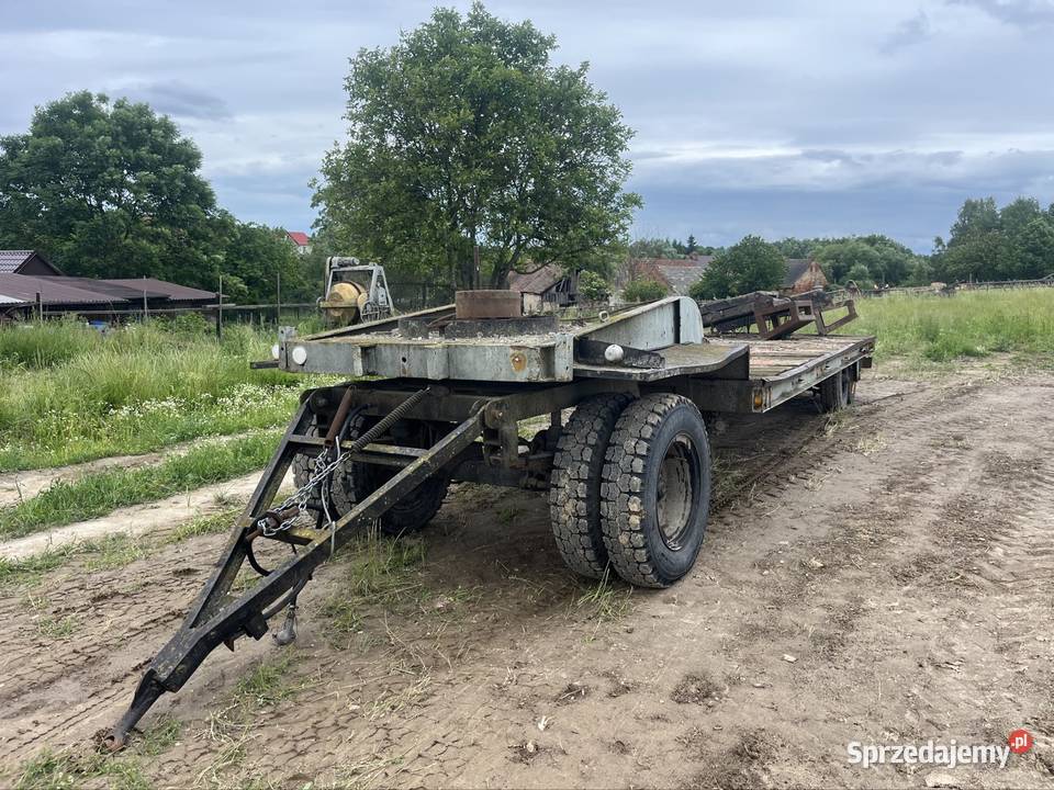 Przyczepa pod koparkę Pom Śrem Przyczepy rolnicze Ziębice