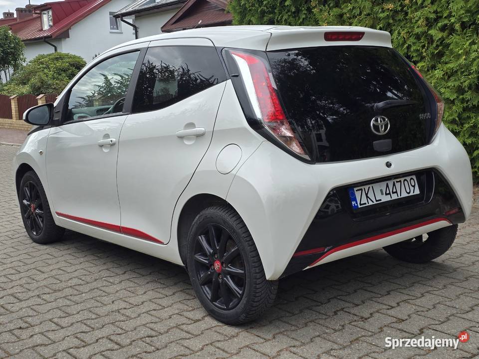 Fajna Toyota Aygo Książka serwisowa Kołobrzeg