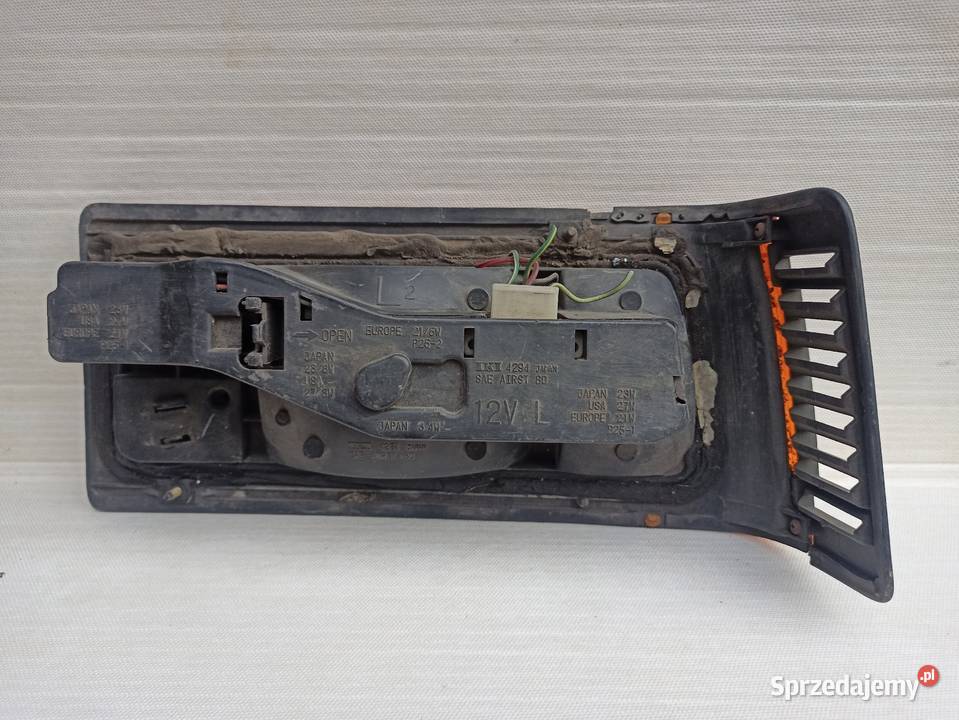 Nissan Sunny B11 lampa tył tylna lewa IKI wkład osobowe