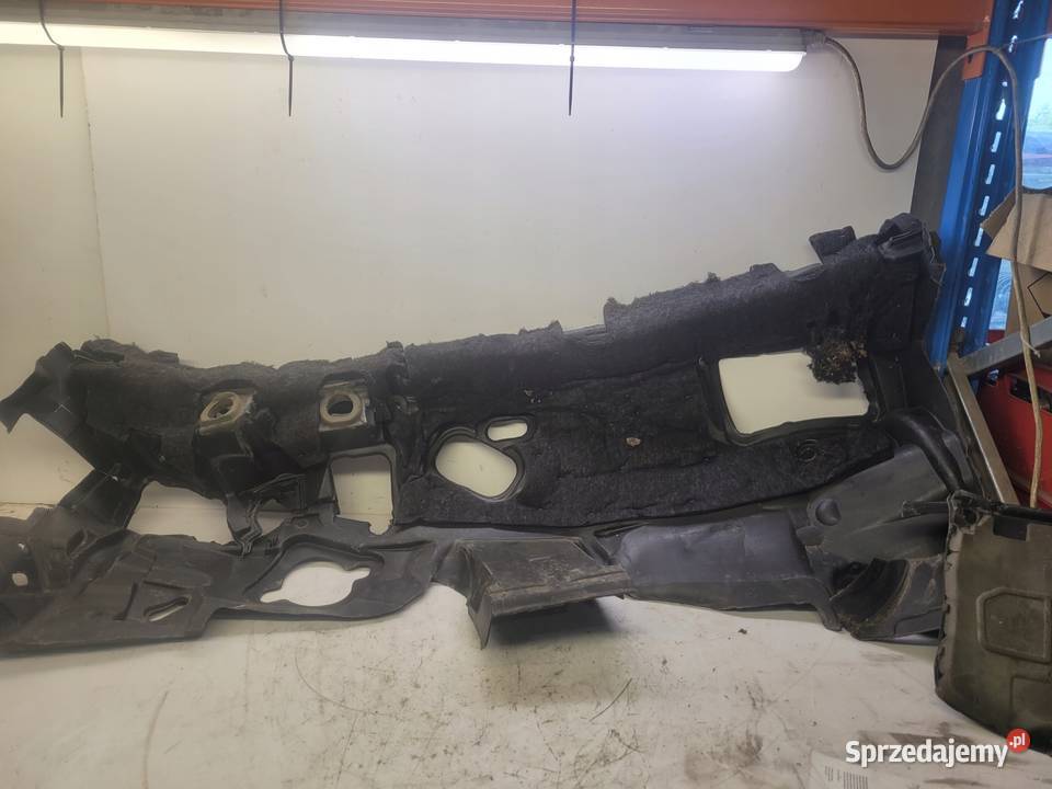 WYGŁUSZENIE ŚCIANY GRODZIOWEJ AUDI A4 B9 osobowe Przystajń sprzedam