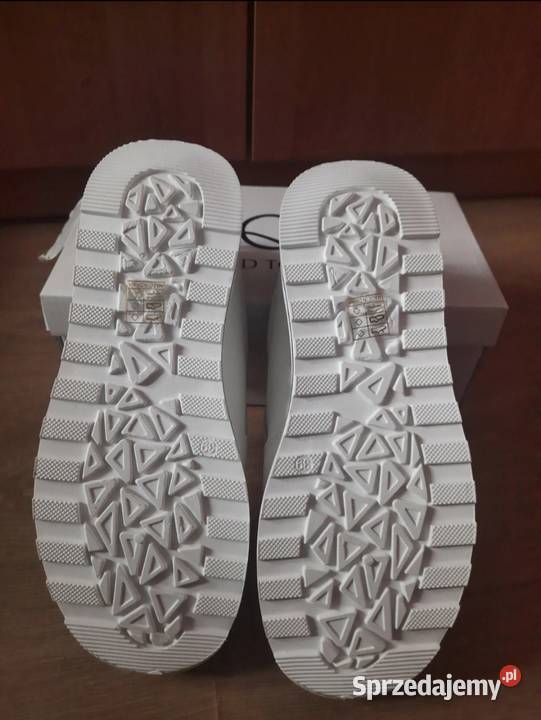 Buty Damskie Sportowe Nowe sprzedam