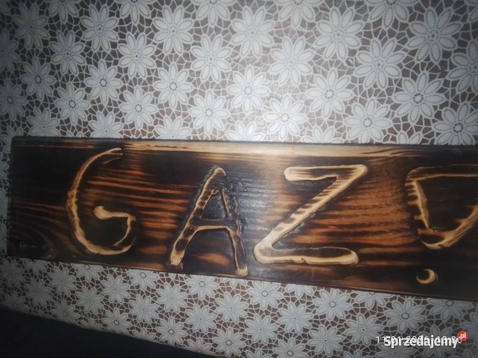 Tabliczka drewniana gaz