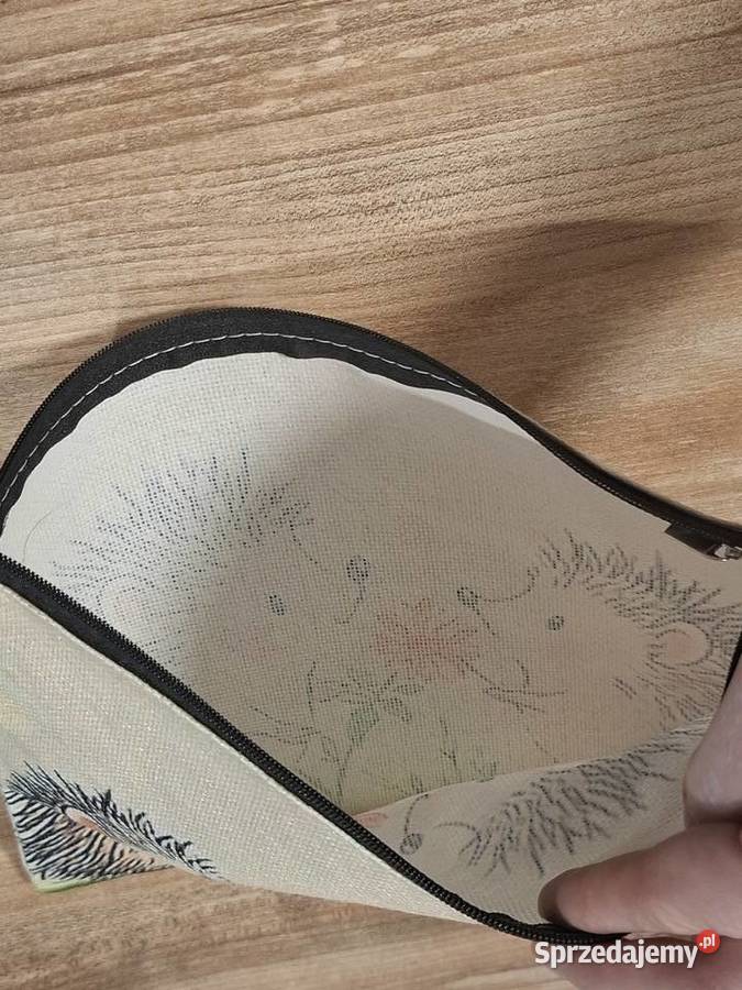 Kosmetyczka saszetka piórnikurocze jeże