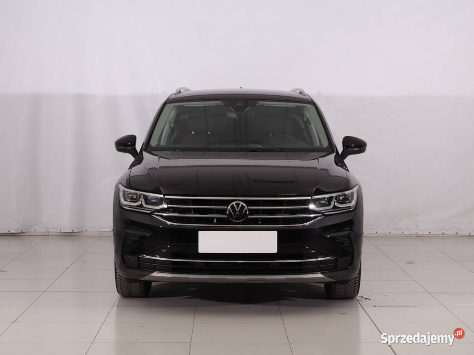 VW Tiguan 15 TSI asystent parkowania