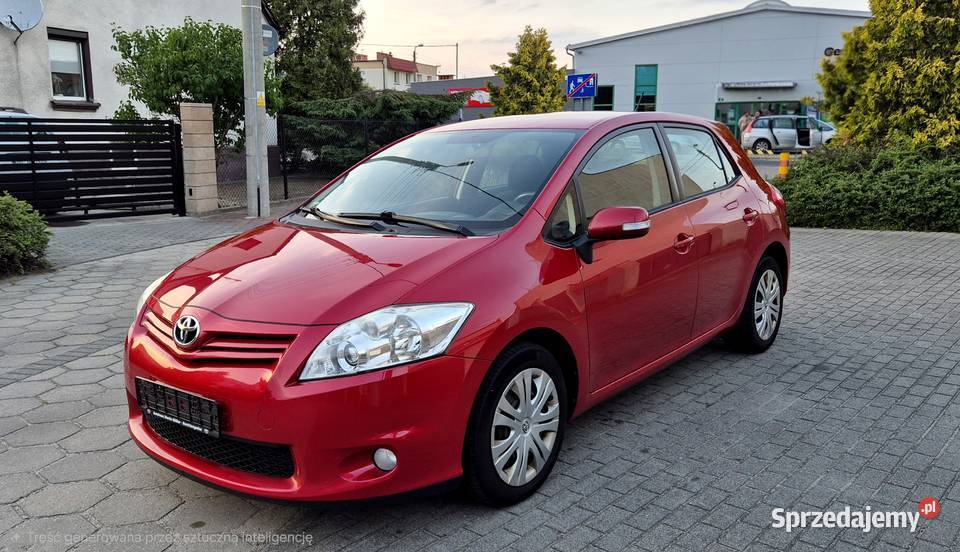 Toyota Auris 16 Benzyna nieuszkodzony wielkopolskie Leszno